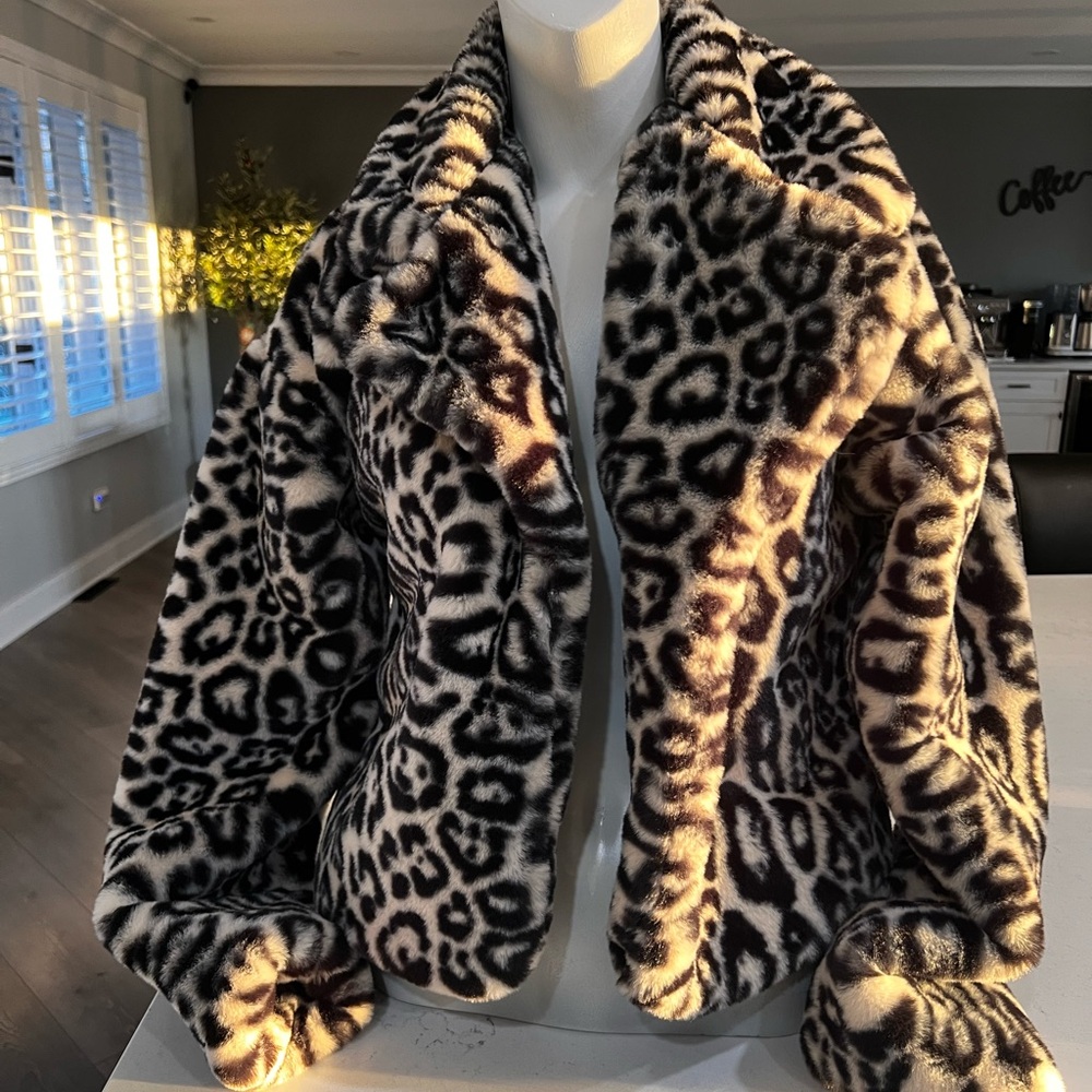 Stoosh Leopard Print Teddy Jacket in Black and Cream
